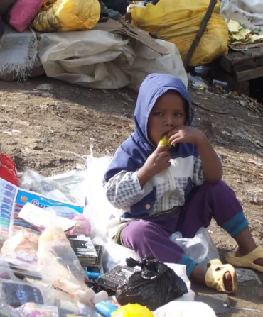 Street_child_in_Kenya